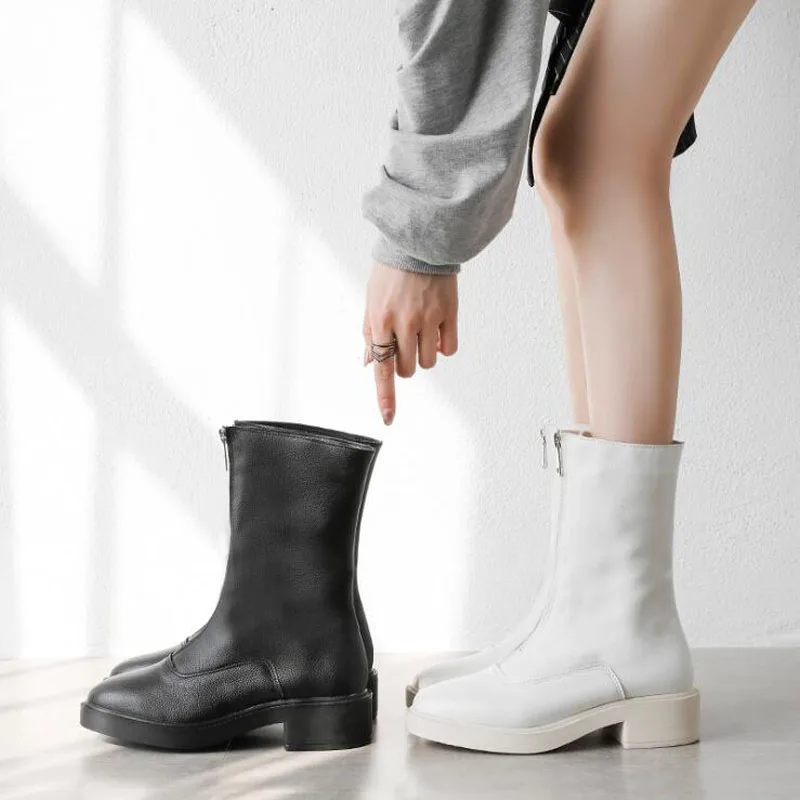 Genuine Leather Women's Winter Boots Plush Warm Women Platform Sneakers Fashion Combat Boots Woman Martin Shoes
Genuine Leather Women's Winter Boots Plush Warm Women Platform Sneakers Fashion Combat Boots Woman Martin Shoes