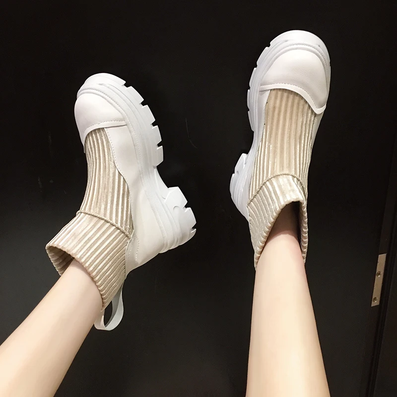 Natascha Woman Boots New 2020 Low Heels Booties Round Toe Booties Mid Calf Rubber Basic Slip-on Casual Autumn Ladies Hoof Heels
Natascha Woman Boots New 2020 Low Heels Booties Round Toe Booties Mid Calf Rubber Basic Slip-on Casual Autumn Ladies Hoof Heels