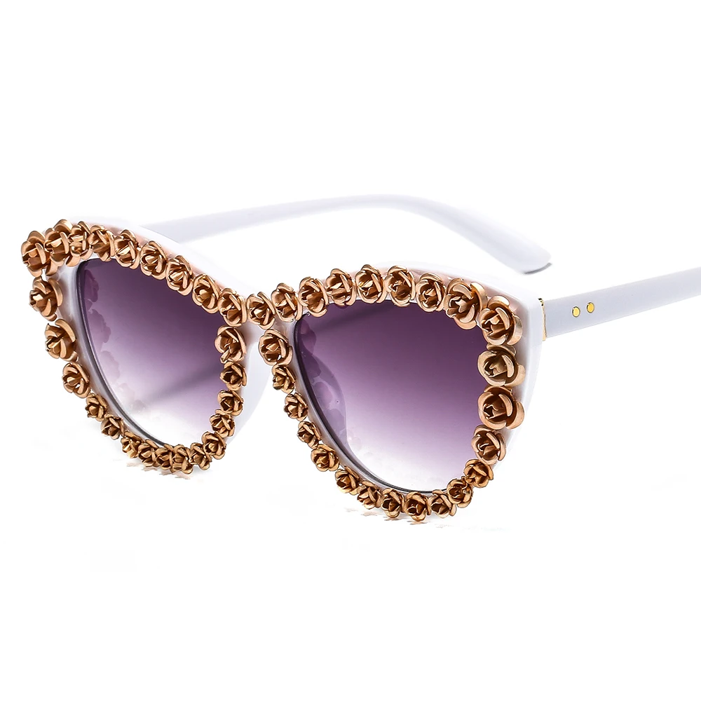 2021 New Summer Baroque Style Cat Eyes Sunglasses Rose Flower Fashion Women's Sunglasses Luxury Designer Eyewear gafas de sol
2021 New Summer Baroque Style Cat Eyes Sunglasses Rose Flower Fashion Women's Sunglasses Luxury Designer Eyewear gafas de sol