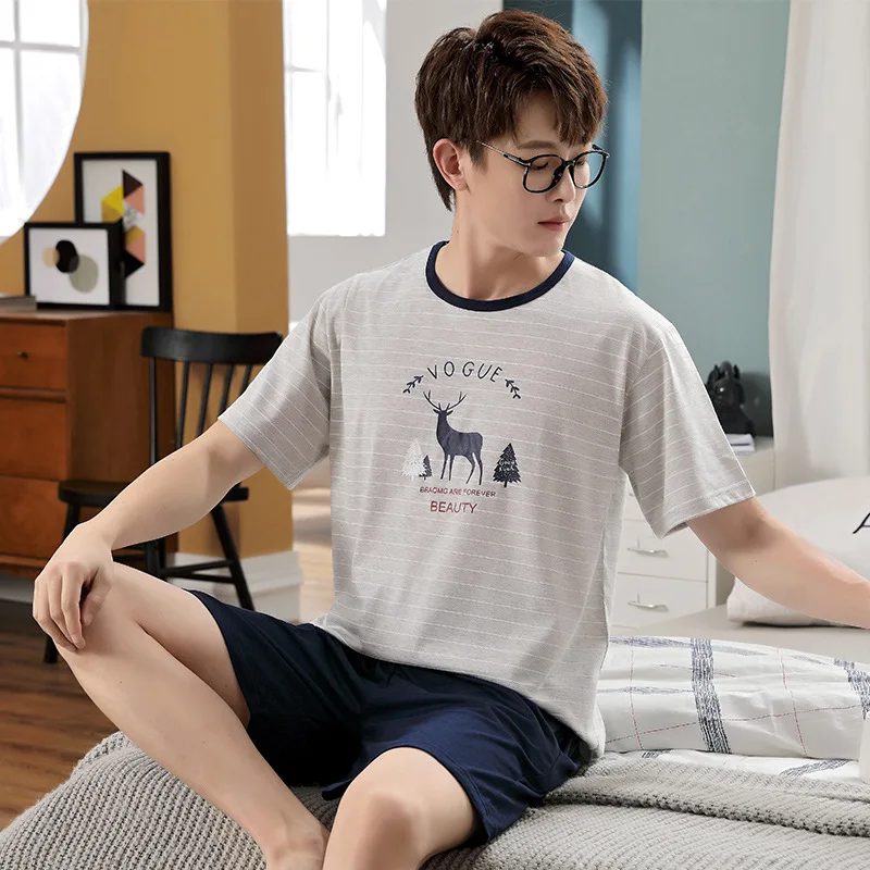 Pajamas men's summer cotton short sleeves thin solid color cartoon outside teenagers plus size home service set in summer
Pajamas men's summer cotton short sleeves thin solid color cartoon outside teenagers plus size home service set in summer