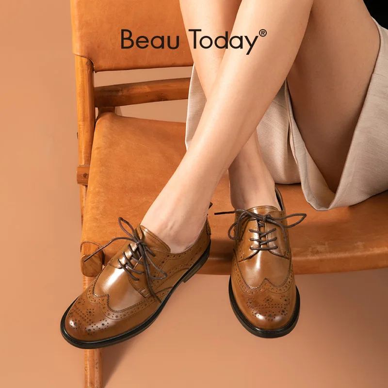 Броги BeauToday женские из телячьей кожи, с круглым носком, на шнуровке, на плоской подошве, ручная работа, весна 21481
Броги BeauToday женские из телячьей кожи, с круглым носком, на шнуровке, на плоской подошве, ручная работа, весна 21481