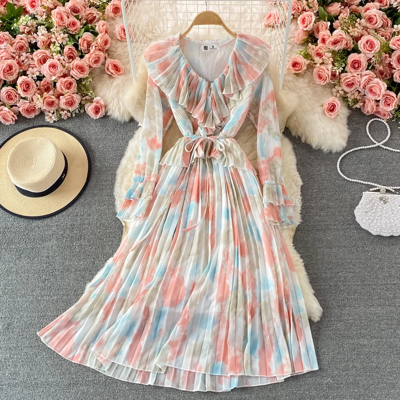 2021 Dresses Women Spring Autumn New V-Neck Long Sleeve Ruffles High Street Midi Dress Elegant French Chic Dress
2021 Dresses Women Spring Autumn New V-Neck Long Sleeve Ruffles High Street Midi Dress Elegant French Chic Dress