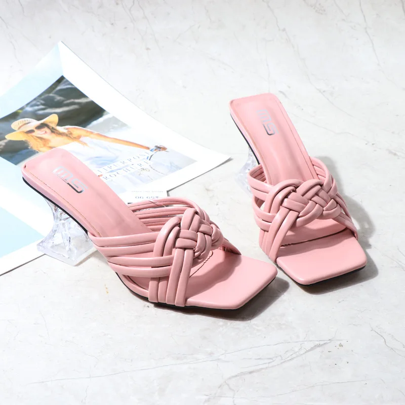 Shoes Woman 2021 Female Slippers Luxury Slides Rubber Flip Flops Big Size Beige Heeled Sandals New Designer Hawaiian Black Glitt
Shoes Woman 2021 Female Slippers Luxury Slides Rubber Flip Flops Big Size Beige Heeled Sandals New Designer Hawaiian Black Glitt