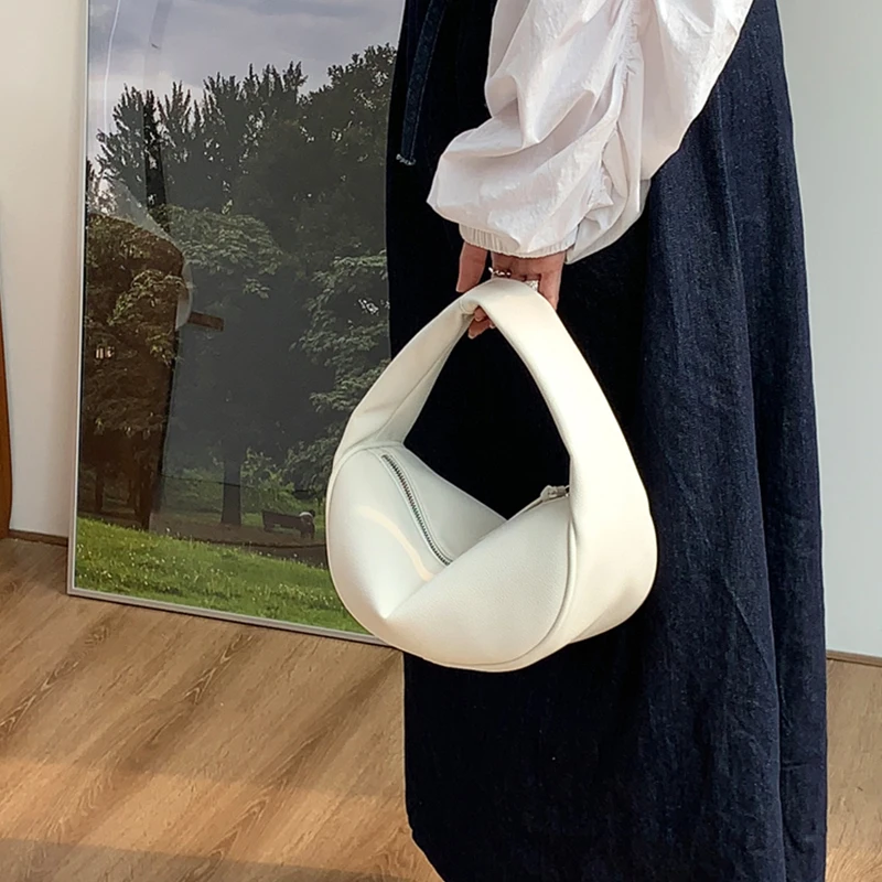 Designer Solid Pu Women's Shoulder Bag High Quality Stylish Zipper Woman Underarm Bag Luxury Brand Simple Handbag Women 2021 New
Designer Solid Pu Women's Shoulder Bag High Quality Stylish Zipper Woman Underarm Bag Luxury Brand Simple Handbag Women 2021 New