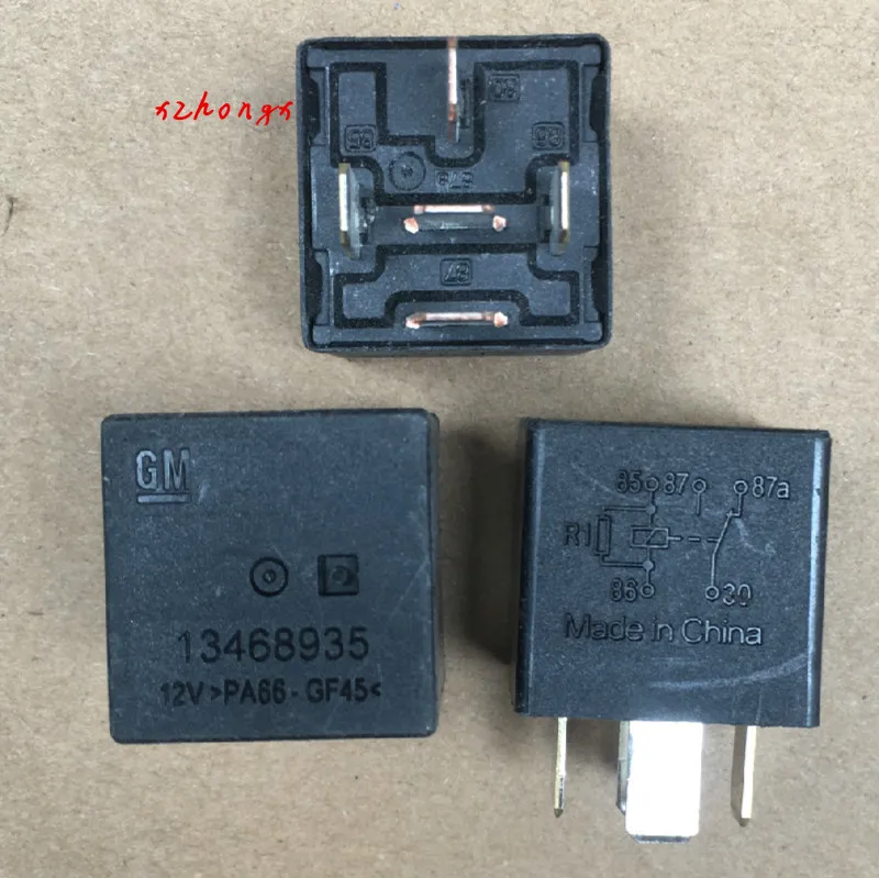 relay 13468935 automobile relay 12V 5 foot 
relay 13468935 automobile relay 12V 5 foot