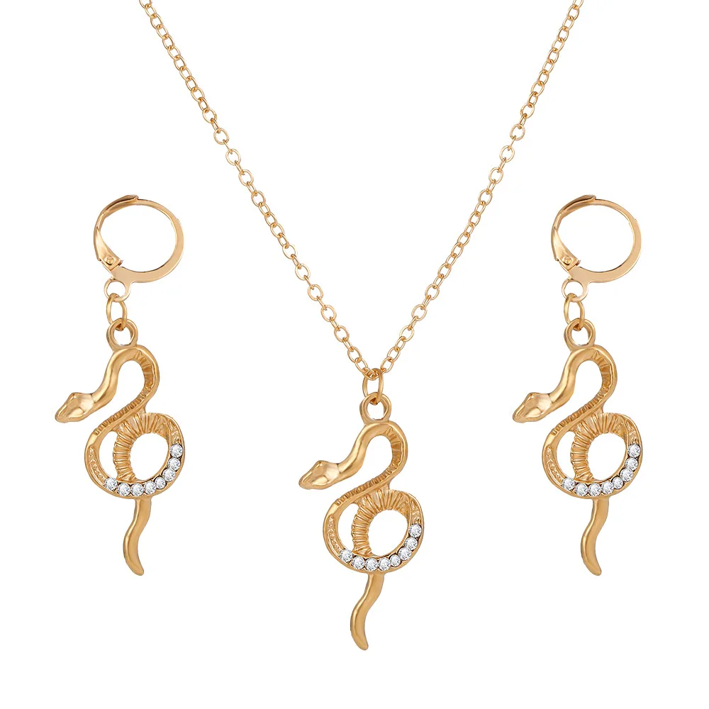 2021 New Necklace And Earrings Set Snake Bone Elegant Jewelry Set Bohemian Geometric Exaggerated Embossed Earrings
2021 New Necklace And Earrings Set Snake Bone Elegant Jewelry Set Bohemian Geometric Exaggerated Embossed Earrings