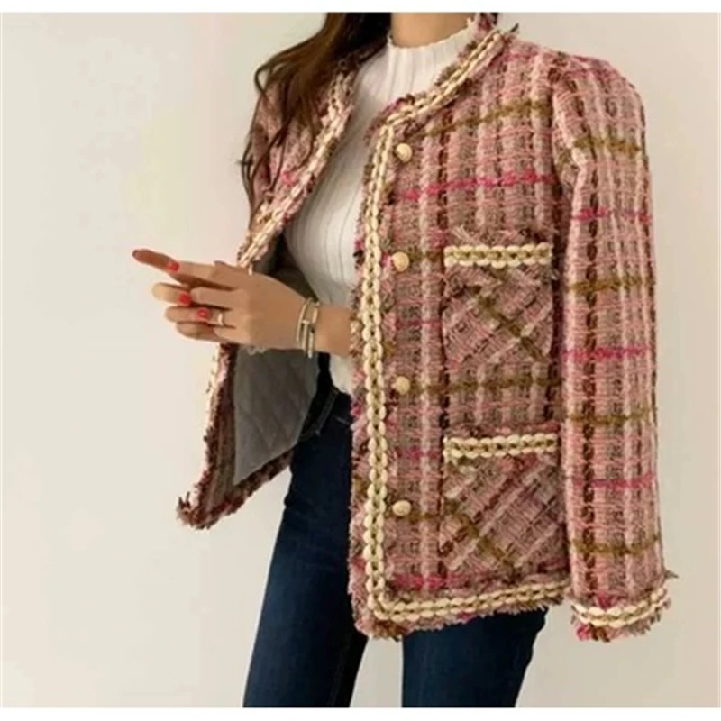 Elegance Tweed Loose Coat Women Fall New Sweet Casual O-neck Single Breasted Straight Females Jacket Warm Plaid Lady Thick Coats
Elegance Tweed Loose Coat Women Fall New Sweet Casual O-neck Single Breasted Straight Females Jacket Warm Plaid Lady Thick Coats