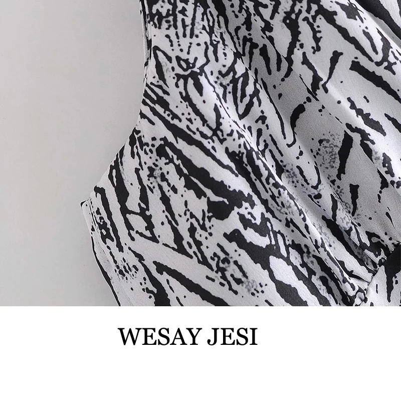 WESAY JESI Women Asymmetrical Animal Print Zebra Satin Sleeveless Strap Dress Sexy High Split Ruched Party Club Night Dress 
WESAY JESI Women Asymmetrical Animal Print Zebra Satin Sleeveless Strap Dress Sexy High Split Ruched Party Club Night Dress
