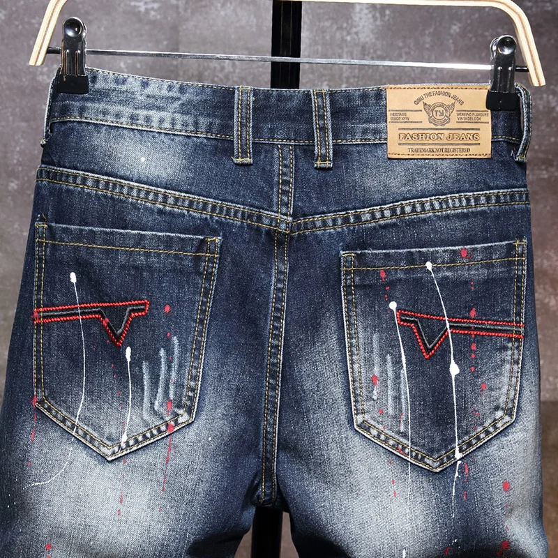 Luren 2021 Men's Graffiti Ripped Short Jeans Summer Fashion Casual Slim Big Hole Retro Style Denim Shorts Male Brand Clothes
Luren 2021 Men's Graffiti Ripped Short Jeans Summer Fashion Casual Slim Big Hole Retro Style Denim Shorts Male Brand Clothes
