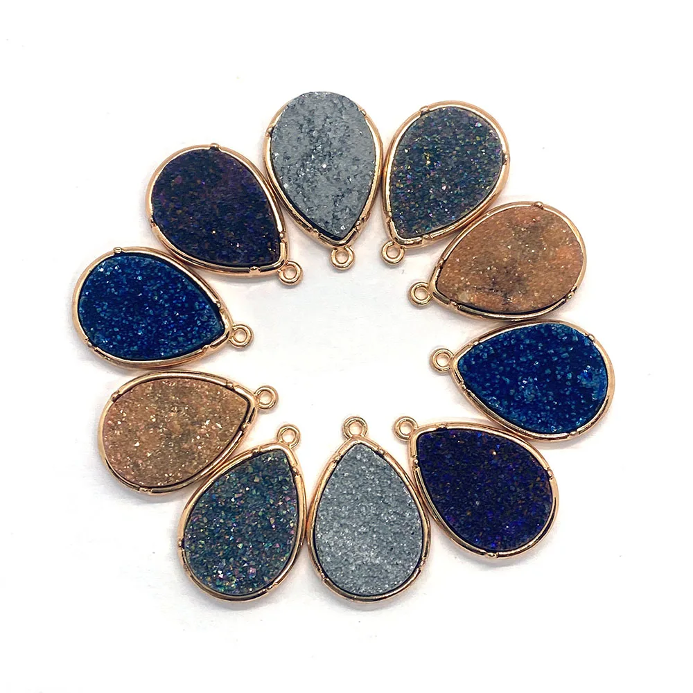 Natural Water Drop Pendant Purple Water Drop Particle Copper Hollow Base Pendant Necklace Designer Exquisite Jewelry Accessories
Natural Water Drop Pendant Purple Water Drop Particle Copper Hollow Base Pendant Necklace Designer Exquisite Jewelry Accessories