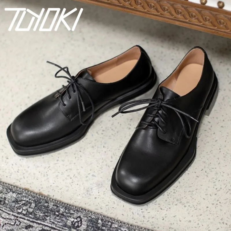 Tuyoki Size 34-39 Women Real Leather Shoes Flats Square Toe Cross Strap Loafers Shoes Ladies Footwear Spring Size 34-39
Tuyoki Size 34-39 Women Real Leather Shoes Flats Square Toe Cross Strap Loafers Shoes Ladies Footwear Spring Size 34-39