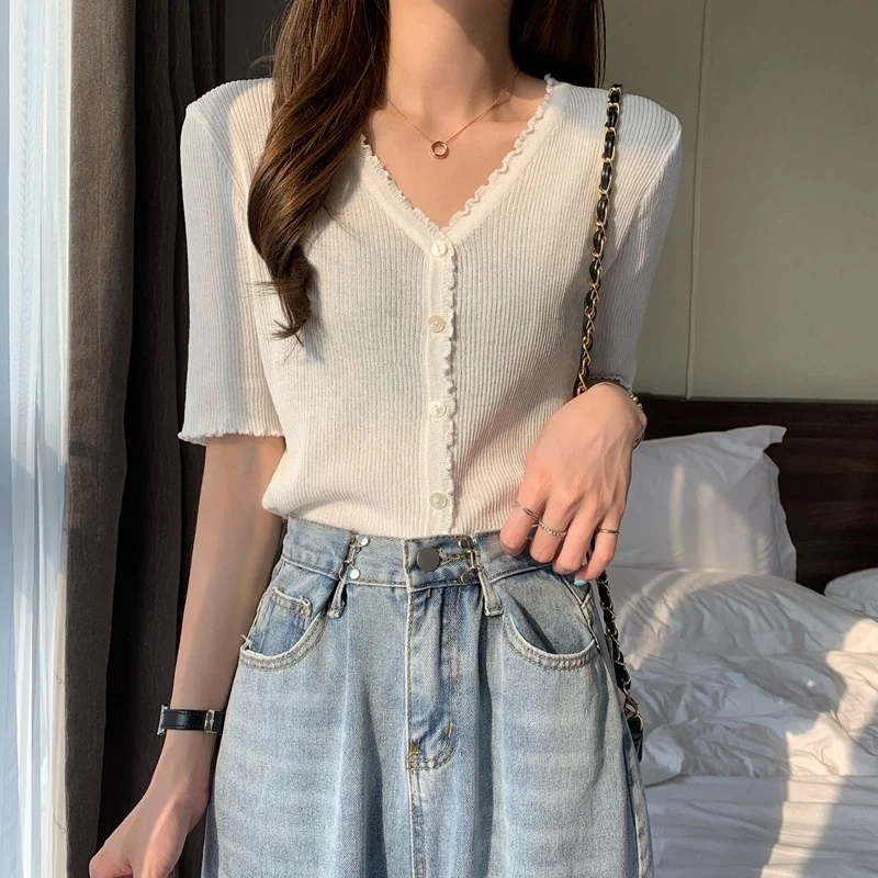 Lightly Mature Silk T-shirt Cardigan Ruffle V-neck Bottoming Shirt Top 2021new Knitwear Women's Summer Short Sleeve fafa_ootd
Lightly Mature Silk T-shirt Cardigan Ruffle V-neck Bottoming Shirt Top 2021new Knitwear Women's Summer Short Sleeve fafa_ootd