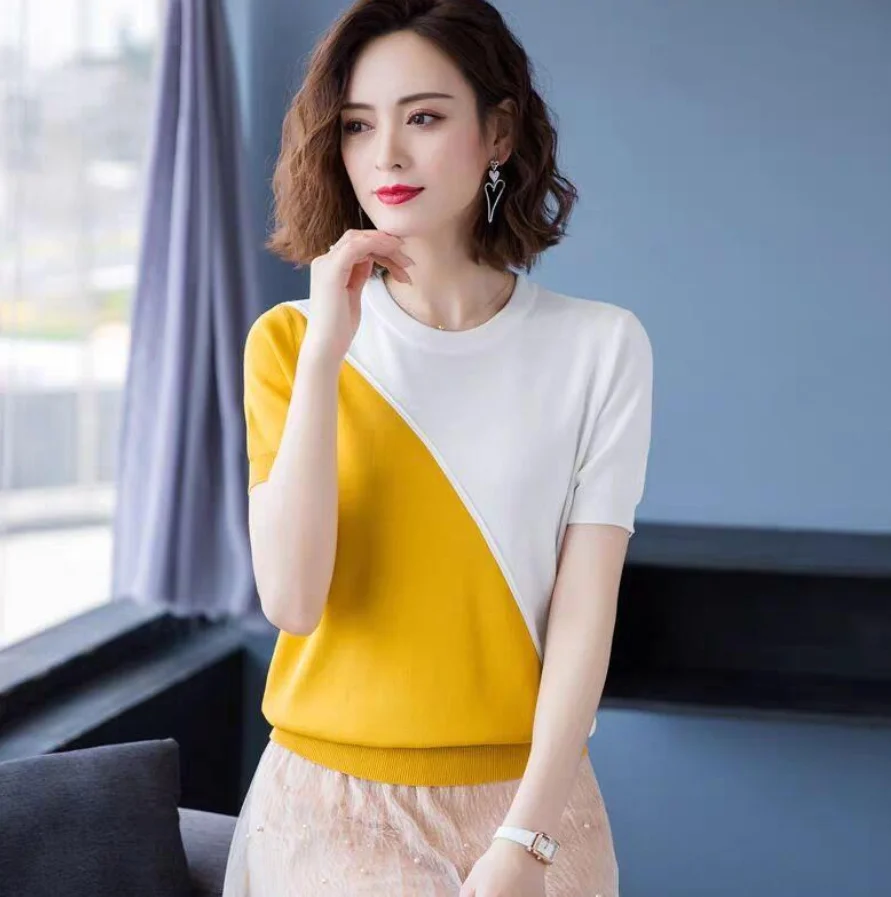 2021 summer new short sleeve T-shirt Pullover knitted ice silk top loose thin women's bottom coat 
2021 summer new short sleeve T-shirt Pullover knitted ice silk top loose thin women's bottom coat
