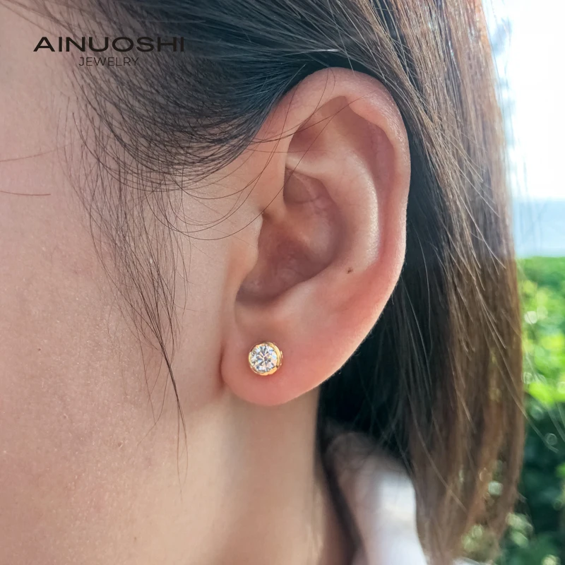 AINUOSHI 0.5ct/1.0ct Classic Round Cut Moissanite Stud Earrings For Women 925 Silver Jewelry Gifts
AINUOSHI 0.5ct/1.0ct Classic Round Cut Moissanite Stud Earrings For Women 925 Silver Jewelry Gifts