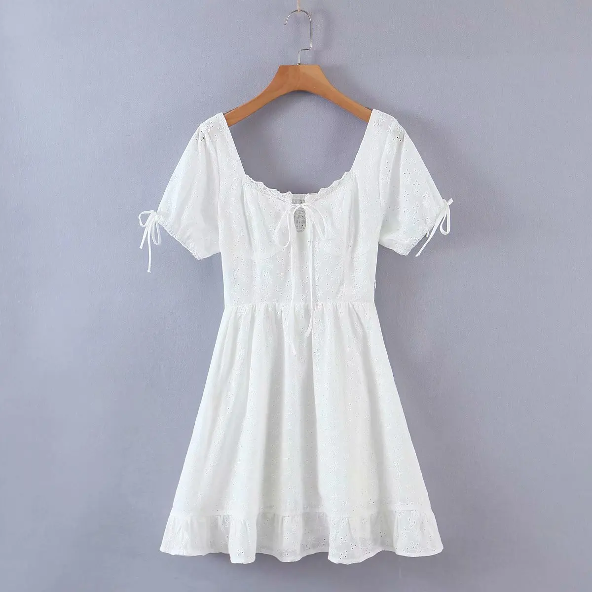 Women's Summer Spring 2021 White Lace Up Dress Hollow Out Embroidery Short Sleeve Square Collar Mini Cute Dress
Women's Summer Spring 2021 White Lace Up Dress Hollow Out Embroidery Short Sleeve Square Collar Mini Cute Dress