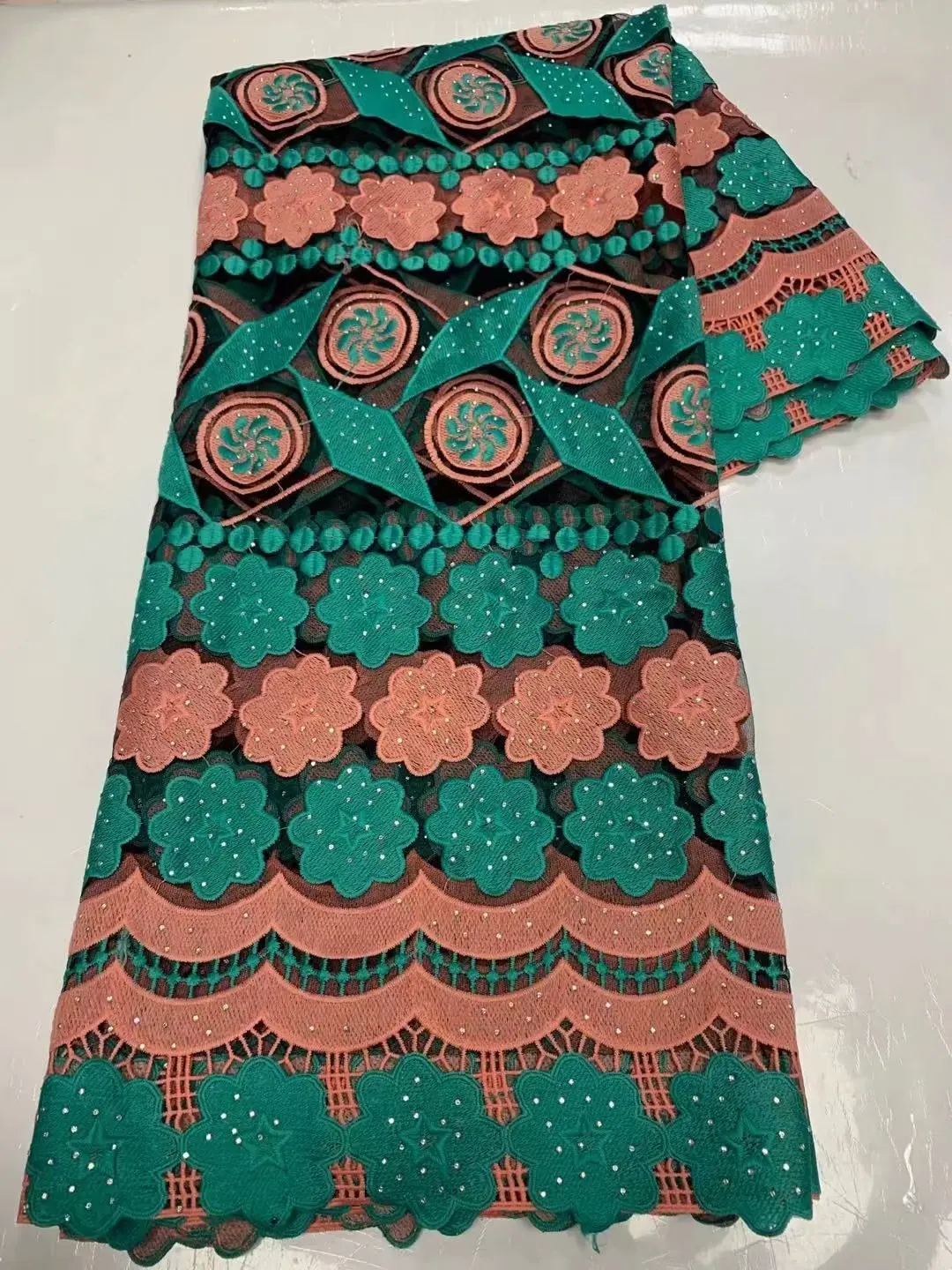 WN02 Free shipping embroidered French lace fabric with stones,hot sale African net lace for party dress!
WN02 Free shipping embroidered French lace fabric with stones,hot sale African net lace for party dress!