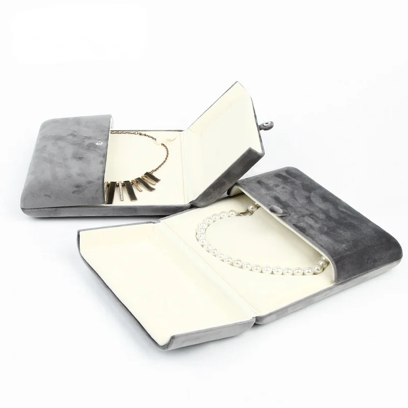 Flannel Jewelry Box Set Chain Box Heart Shaped Pearl Necklace Box Jewelry Packaging Box Necklace Display Jewelry Storage Box
Flannel Jewelry Box Set Chain Box Heart Shaped Pearl Necklace Box Jewelry Packaging Box Necklace Display Jewelry Storage Box