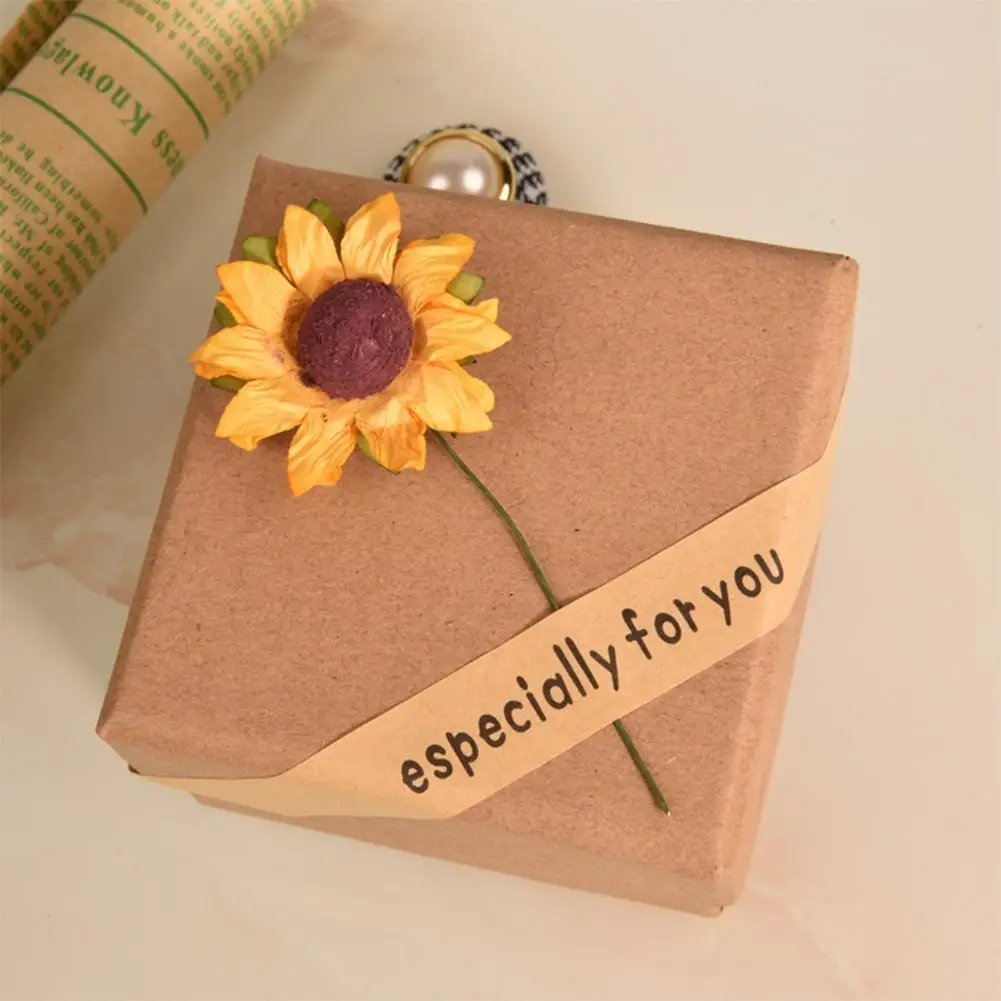 8*8*6CM Vintage Kraft Paper Gift Box Dried Sunflowers and Label Earrings Rings Storage Jewelry Box Gifts Packaging Box
8*8*6CM Vintage Kraft Paper Gift Box Dried Sunflowers and Label Earrings Rings Storage Jewelry Box Gifts Packaging Box