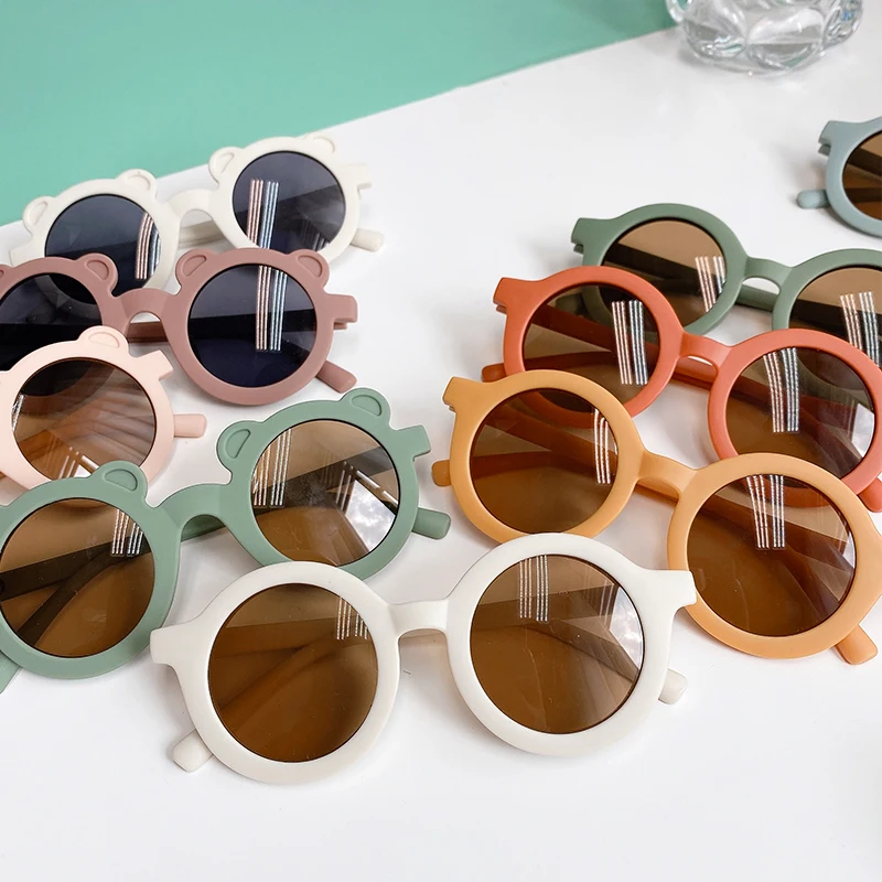 2022 Boy Girl Cute Cartoon Bear Shape Fashion Round Sunglasses Children Vintage Sunglasses UV Protection Classic Kids Eyewear
2022 Boy Girl Cute Cartoon Bear Shape Fashion Round Sunglasses Children Vintage Sunglasses UV Protection Classic Kids Eyewear