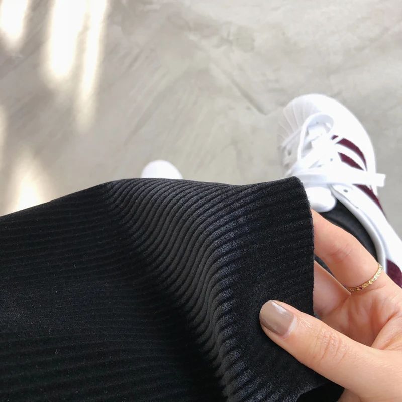 2020 Winter Fashion Women Corduroy Casual Pants Lady Wide Leg Loose High Waist Slacks Female Creamy-White Slim Straight Trousers
2020 Winter Fashion Women Corduroy Casual Pants Lady Wide Leg Loose High Waist Slacks Female Creamy-White Slim Straight Trousers