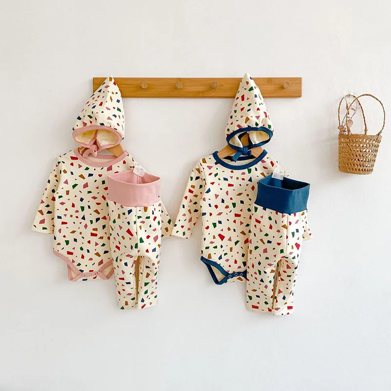 2021 Autumn New Baby Clothes Newborn Suit Cotton Romper pants and Hats 3Pcs Baby Girls Sets Toddler Clothing
2021 Autumn New Baby Clothes Newborn Suit Cotton Romper pants and Hats 3Pcs Baby Girls Sets Toddler Clothing