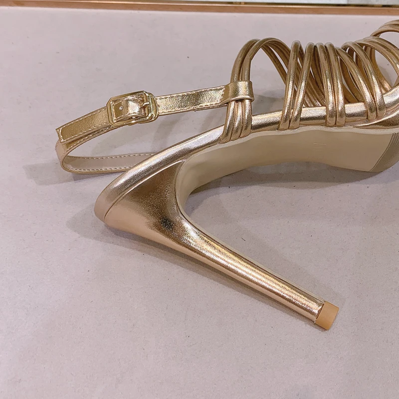 Fashionable Champagne color high-heeled Sandal Stiletto open-toe red party dress dress dress shoes summer
Fashionable Champagne color high-heeled Sandal Stiletto open-toe red party dress dress dress shoes summer