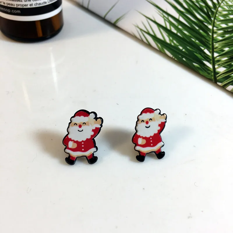 AVEBIEN Cartoon earring Christmas Santa Claus snow earrings for women 2020 trend female Christmas tree contracted earrings
AVEBIEN Cartoon earring Christmas Santa Claus snow earrings for women 2020 trend female Christmas tree contracted earrings
