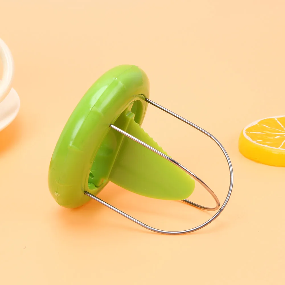 1Pc Kitchen Cutter Creative Peeler Twis Slicer Gadgets Kiwi Salad Cooking Tools Fruit Peeler Tools Kitchen Essential Accessories
1Pc Kitchen Cutter Creative Peeler Twis Slicer Gadgets Kiwi Salad Cooking Tools Fruit Peeler Tools Kitchen Essential Accessories