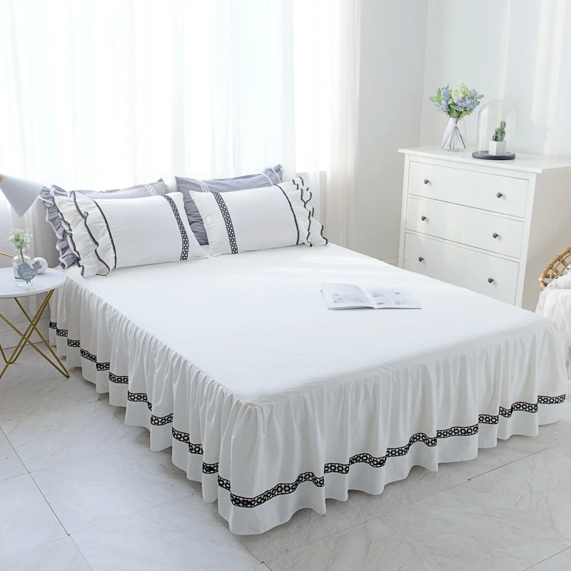 3Pcs Luxury Rufflled Bedspread Lace Mattress cover Bed Skirt Blue/White/Pink Bedding Bed Sheet PillowcasesTwin Queen King Size
3Pcs Luxury Rufflled Bedspread Lace Mattress cover Bed Skirt Blue/White/Pink Bedding Bed Sheet PillowcasesTwin Queen King Size