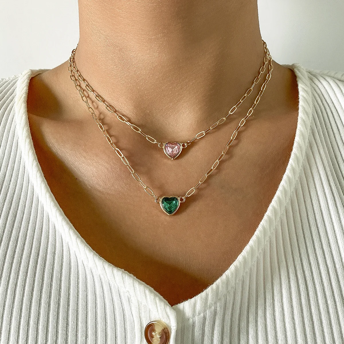 Fashionable Personality Heart-Shaped Glass Zircon Pendant Clavicle Chain Women's Gold Alloy Metal Necklace Jewelry Accessories
Fashionable Personality Heart-Shaped Glass Zircon Pendant Clavicle Chain Women's Gold Alloy Metal Necklace Jewelry Accessories