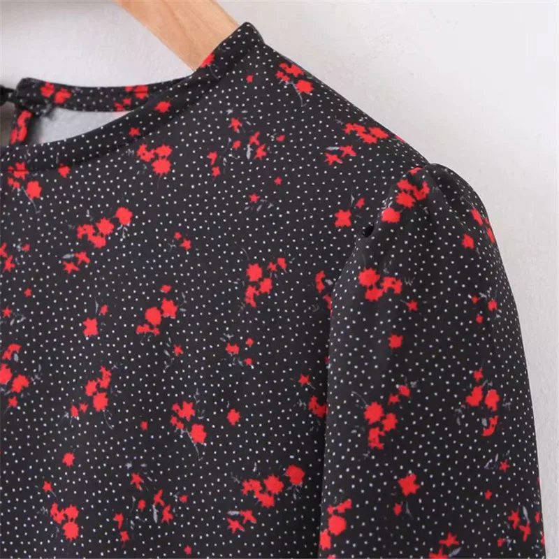 Vintage Stylish Floral Print Pleated Midi Dress Women O Neck Long Sleeve Female Black Dresses Chic Vestidos Mujer
Vintage Stylish Floral Print Pleated Midi Dress Women O Neck Long Sleeve Female Black Dresses Chic Vestidos Mujer