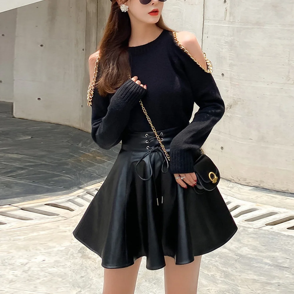 New Fashion Summer Chic PU Leather Skirt Punk Style Black Women Sexy Gothic Mini Skater Lace Up Front Hip Hop Pleated Skirt 2020
New Fashion Summer Chic PU Leather Skirt Punk Style Black Women Sexy Gothic Mini Skater Lace Up Front Hip Hop Pleated Skirt 2020