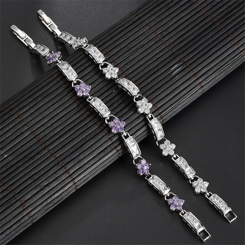 17.3 Cm Europe America Copper Alloy Mosaic Set 3A Zircon Bracelet 2021 Trend Contracted For Women Fashion Nothing Luxury Jewelry
17.3 Cm Europe America Copper Alloy Mosaic Set 3A Zircon Bracelet 2021 Trend Contracted For Women Fashion Nothing Luxury Jewelry