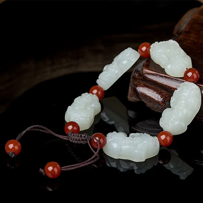 Лидер продаж, натуральный Плетеный вручную браслет Pixiu, очаровательные украшения, женский браслет ручной работы для женщин и мужчин, модные ... 
Лидер продаж, натуральный Плетеный вручную браслет Pixiu, очаровательные украшения, женский браслет ручной работы для женщин и мужчин, модные ...