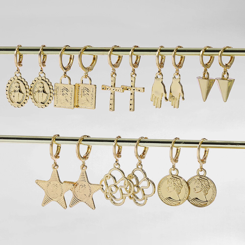 New Fashion Geometric Round Coin Hand Pendant Drop Earrings Vintage Gold Color Small Portrait Cross Huggie Earrings Jewelry
New Fashion Geometric Round Coin Hand Pendant Drop Earrings Vintage Gold Color Small Portrait Cross Huggie Earrings Jewelry