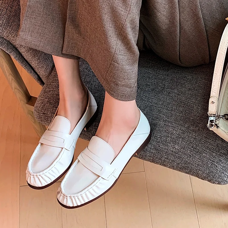 spring autumn shoes women basic brand pumps ladies soft leather casual low heel slip on female white brown loafer office shoes
spring autumn shoes women basic brand pumps ladies soft leather casual low heel slip on female white brown loafer office shoes