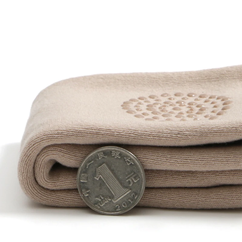 1 Pair Baby Warm Knee Pads Crawling Safety Elbow Winter Lengthen Thicken Infant Baby Leg Warmer Kids Kneecap Support Protector
1 Pair Baby Warm Knee Pads Crawling Safety Elbow Winter Lengthen Thicken Infant Baby Leg Warmer Kids Kneecap Support Protector