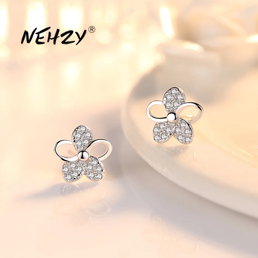 NEHZY S925 Stamp Silver Stud Earrings High Quality Woman Fashion Jewelry Retro Simple Plum Leaf Crystal Zircon Earrings
NEHZY S925 Stamp Silver Stud Earrings High Quality Woman Fashion Jewelry Retro Simple Plum Leaf Crystal Zircon Earrings