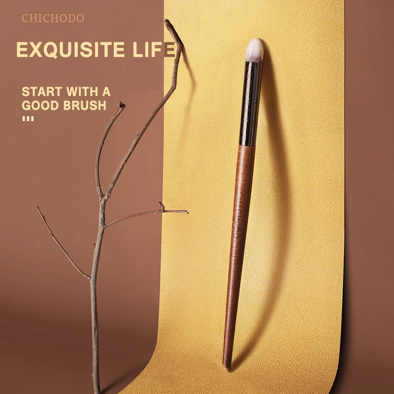 CHICHODO Makeup Brush-2021 New Amber Series Carved Tube Animal Hair Brushes-Wool Fiber Concealer Brush-Cosmetic pen-beauty-E223
CHICHODO Makeup Brush-2021 New Amber Series Carved Tube Animal Hair Brushes-Wool Fiber Concealer Brush-Cosmetic pen-beauty-E223