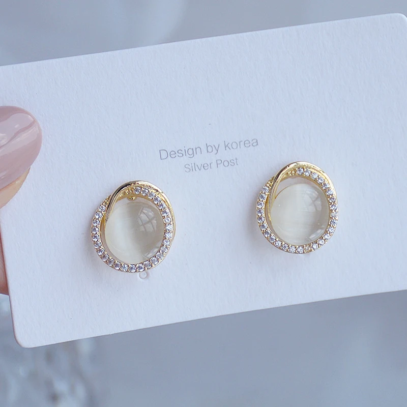 Trendy Elegant 14K Real Gold Plated Simplicity Earrings for Women Top AAA Shiny Zircon S925 Silver Needle Stud Jewelry Fine Gift
Trendy Elegant 14K Real Gold Plated Simplicity Earrings for Women Top AAA Shiny Zircon S925 Silver Needle Stud Jewelry Fine Gift