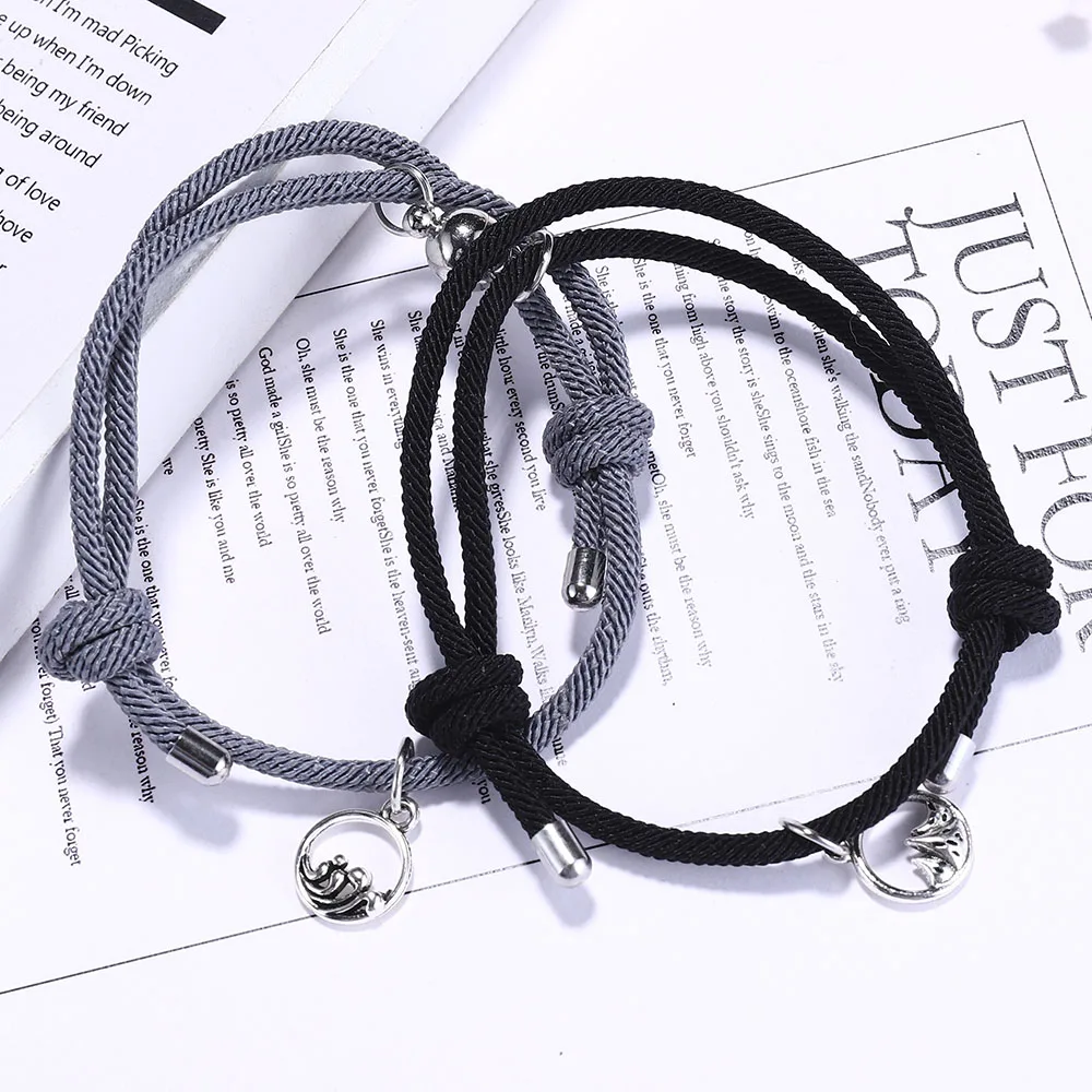 2pcs Couple Magnet Attract Each Other Creative Personality Couple Bracelet Men and Women Charm Girl Bracelet Jewelry Lover Gift
2pcs Couple Magnet Attract Each Other Creative Personality Couple Bracelet Men and Women Charm Girl Bracelet Jewelry Lover Gift