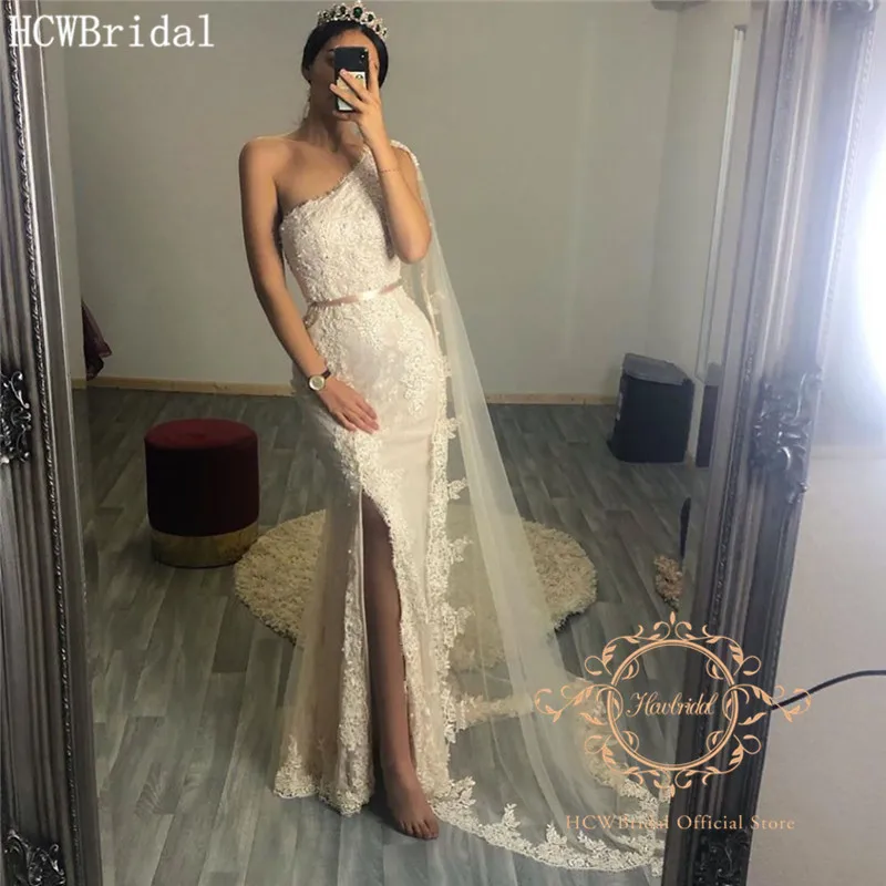 Arabic Evening Dress Long Ribbons One Shoulder Red Mermaid Beaded Lace Elegant Formal Dresses Long Robe De Soiree Customize
Arabic Evening Dress Long Ribbons One Shoulder Red Mermaid Beaded Lace Elegant Formal Dresses Long Robe De Soiree Customize
