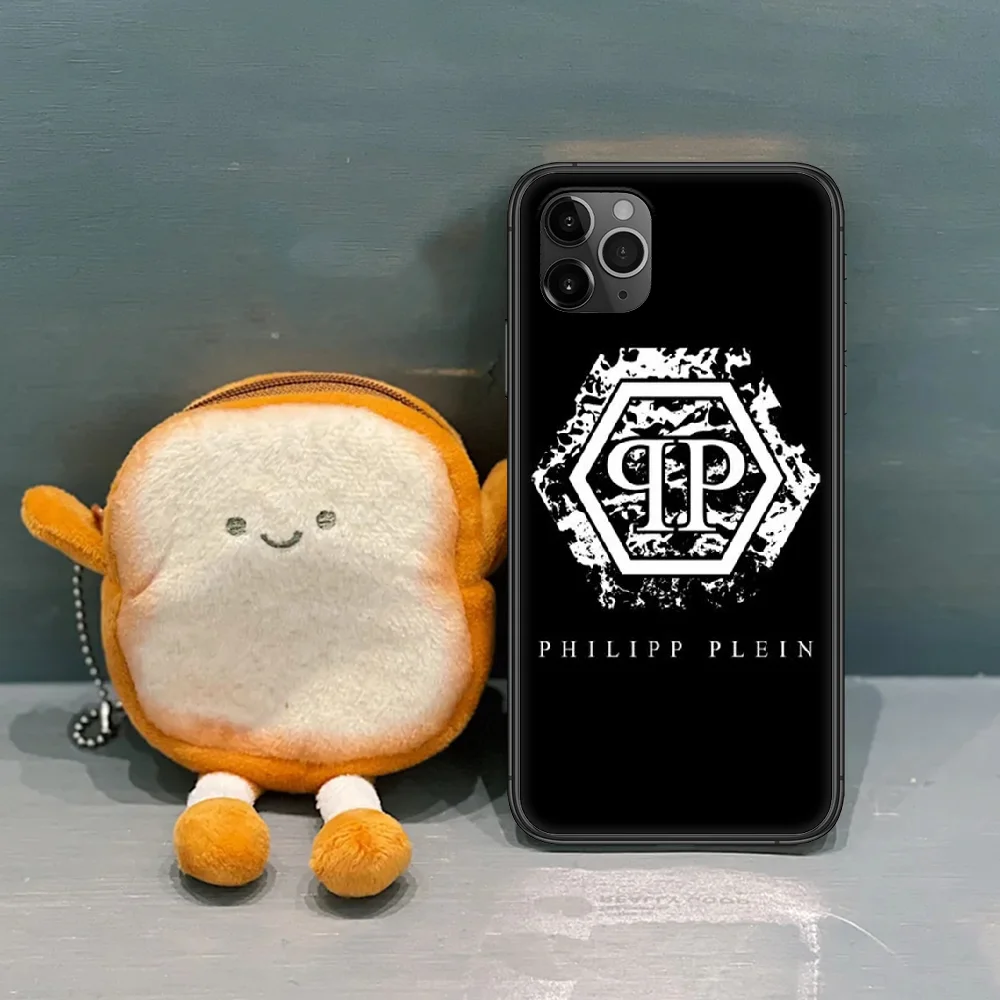 Luxury Brand QP Skull Phone Case Cover Hull For iphone 5 5s se 2020 6 6s 7 8 11 12 mini plus X XS XR PRO MAX black Bumper Pretty
Luxury Brand QP Skull Phone Case Cover Hull For iphone 5 5s se 2020 6 6s 7 8 11 12 mini plus X XS XR PRO MAX black Bumper Pretty