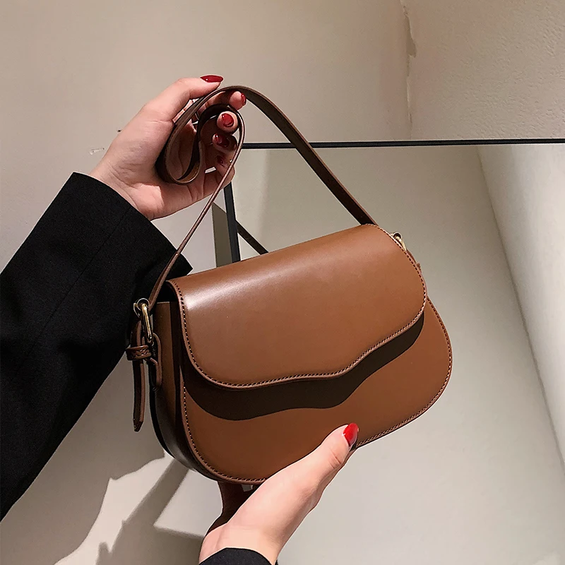 High-quality Ladies Luxury Shoulder Bags Fall 2021 New Trendy Fashion Retro Single Shoulder Saddle Bag Casual Messenger Bag
High-quality Ladies Luxury Shoulder Bags Fall 2021 New Trendy Fashion Retro Single Shoulder Saddle Bag Casual Messenger Bag
