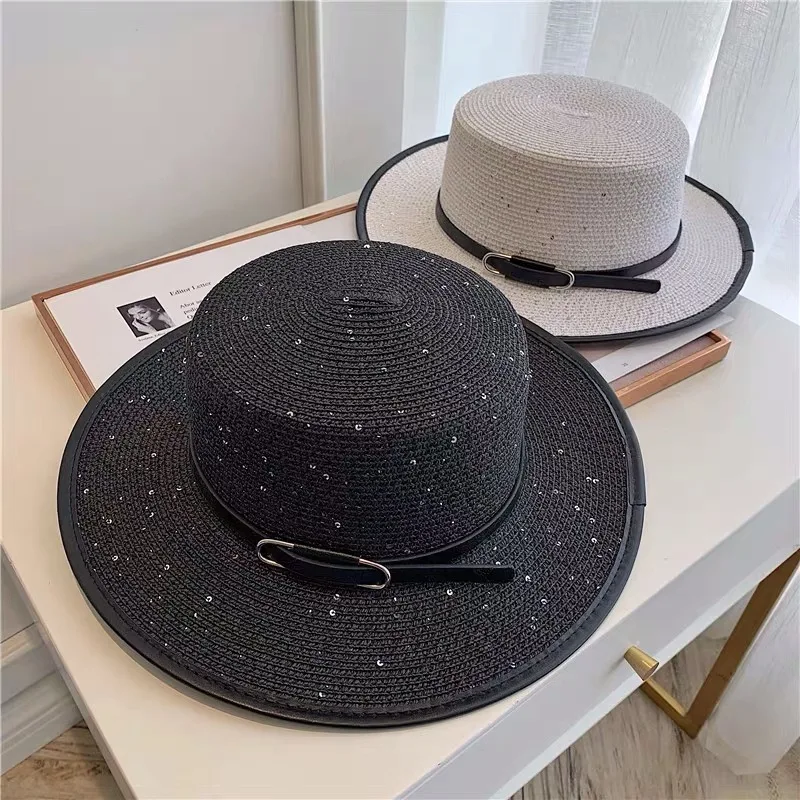 New Classical Flat Top PU Belt Hats For Women Spring Summer Paper Straw Hat Fedoras Sequin Sun Hat Beach Outdoor Vintage Panama
New Classical Flat Top PU Belt Hats For Women Spring Summer Paper Straw Hat Fedoras Sequin Sun Hat Beach Outdoor Vintage Panama