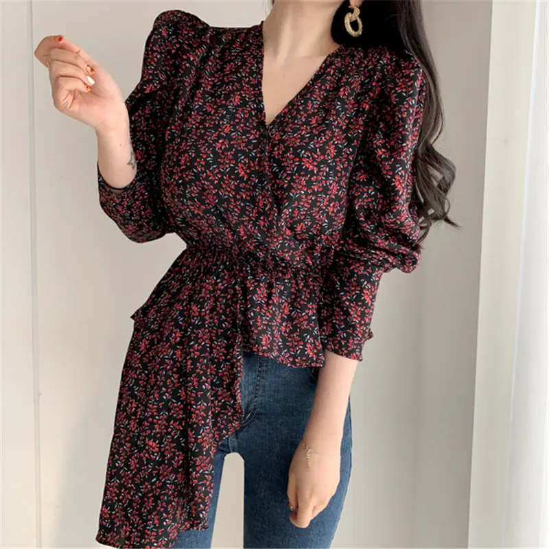 Women's shirts All-Match Summer Elegance Florals V-Neck 2020 Irregular Tops Puff Sleeves Chic Loose Sweet Casual Female Shirts
Women's shirts All-Match Summer Elegance Florals V-Neck 2020 Irregular Tops Puff Sleeves Chic Loose Sweet Casual Female Shirts