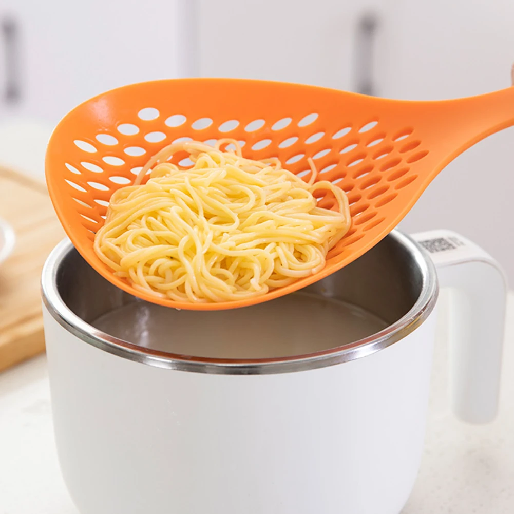Japanese Style Scoop Colander Heat Resistant Mesh Long Handle Skimmer Dumpling Wonton Strainer Hot Pot Noodles Filter Spoon
Japanese Style Scoop Colander Heat Resistant Mesh Long Handle Skimmer Dumpling Wonton Strainer Hot Pot Noodles Filter Spoon