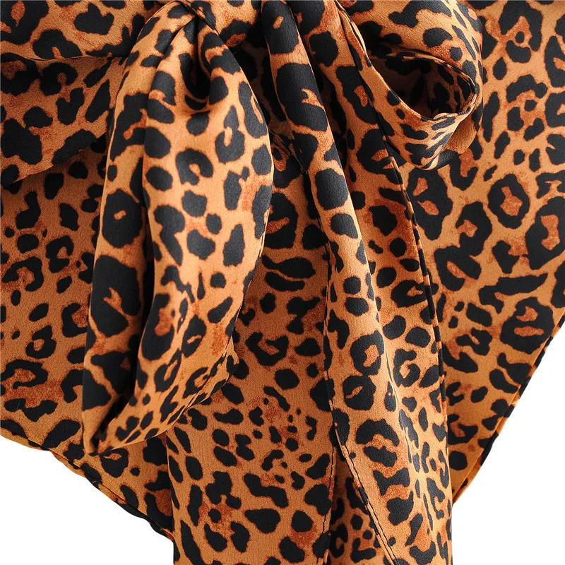 2021 Sexy Stylish Ladies Camis Summer Print Pattern Sling Irregular Hem Backless Bandage Bowknot Vest Crop Top Women Club Street
2021 Sexy Stylish Ladies Camis Summer Print Pattern Sling Irregular Hem Backless Bandage Bowknot Vest Crop Top Women Club Street