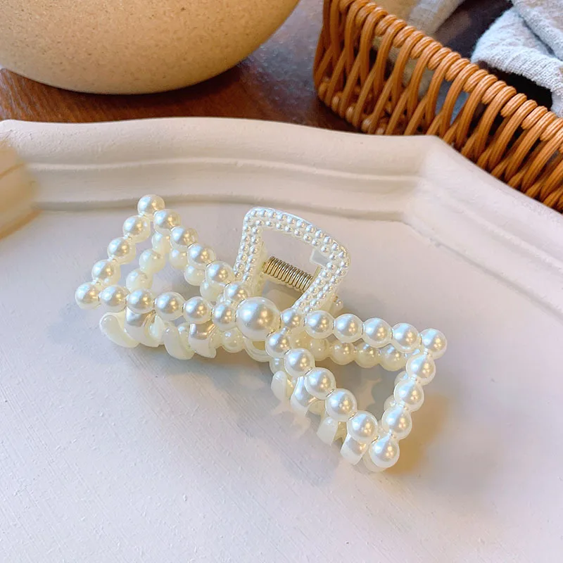 Fashion Girl Hair Claw Geometric Imitation Pearl Hairpin Crab Retro Heart Shape Crystal Hair Clips Hair Accessories For Women
Fashion Girl Hair Claw Geometric Imitation Pearl Hairpin Crab Retro Heart Shape Crystal Hair Clips Hair Accessories For Women