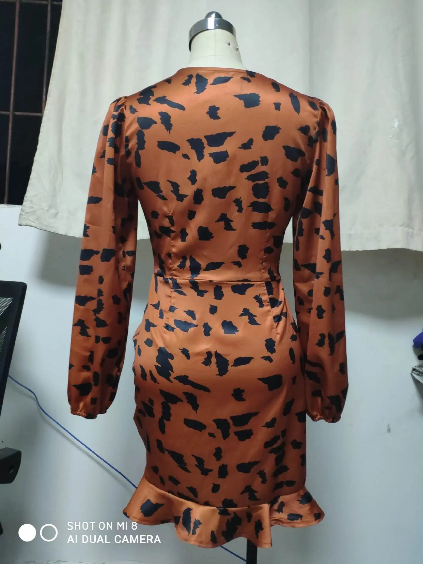 2021 Spring and Autumn Women's Dress Ruffled Leopard Print Long-sleeved A-line Skirt SexyDress V-neck
2021 Spring and Autumn Women's Dress Ruffled Leopard Print Long-sleeved A-line Skirt SexyDress V-neck